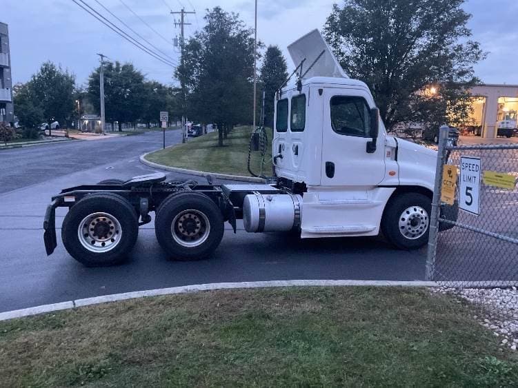 2018 Freightliner Cascadia image 5
