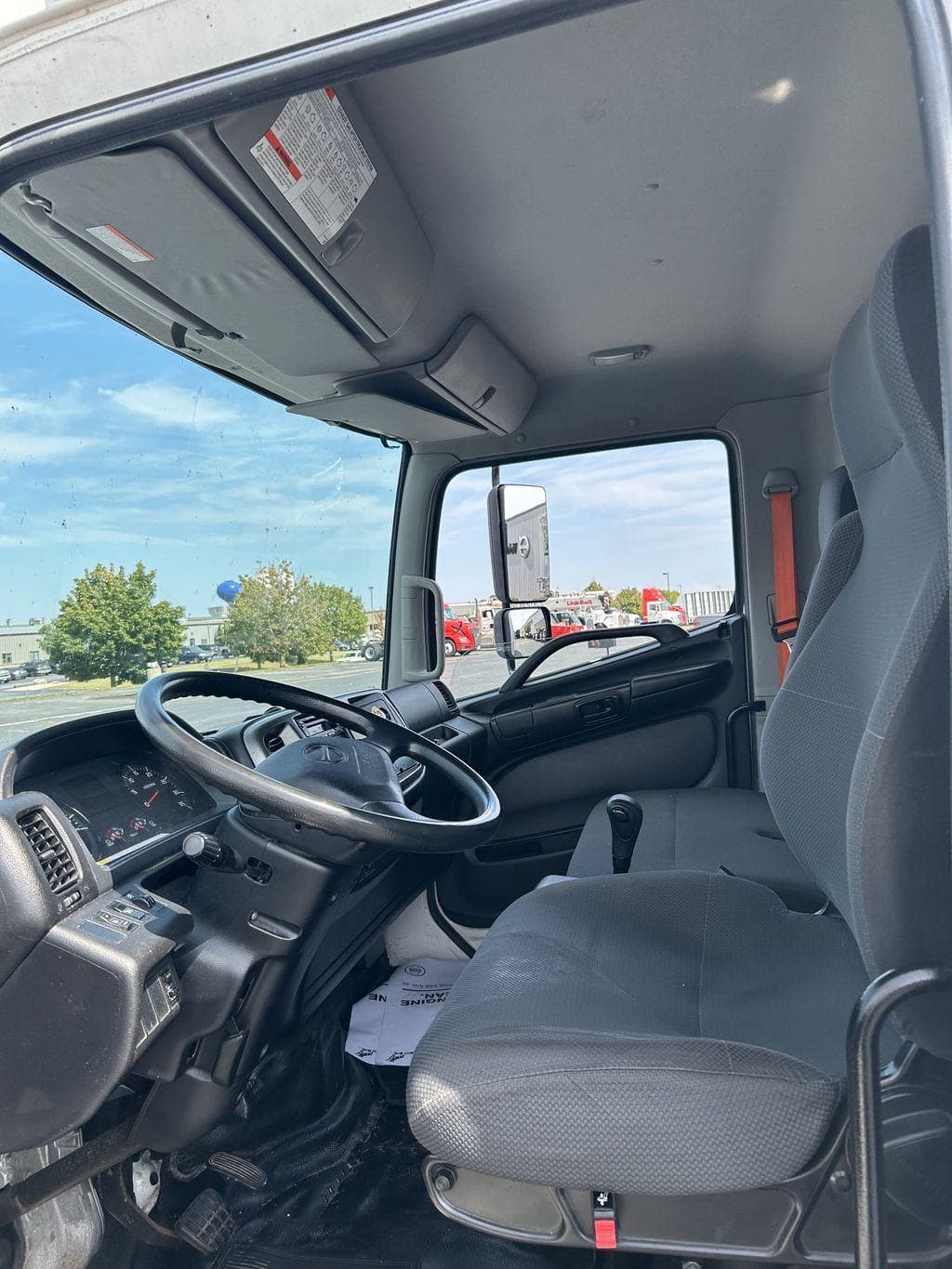 2020 Hino Conventional Type Truck image 11