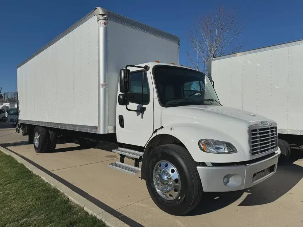 Used 2022 FREIGHTLINER Box Truck - Straight Truck, Moving Van, Expeditor-Hotshot BUSINESS CLASS M2 106 For Sale image 1