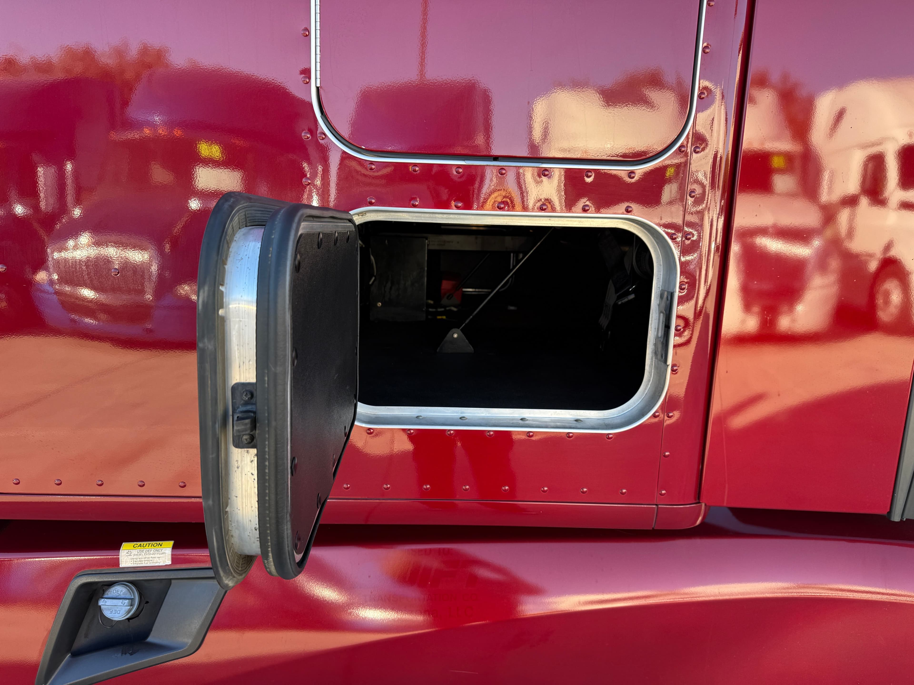 2019 Kenworth T680 image 5