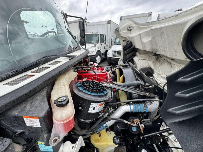 2019 Freightliner M2 106 image 26