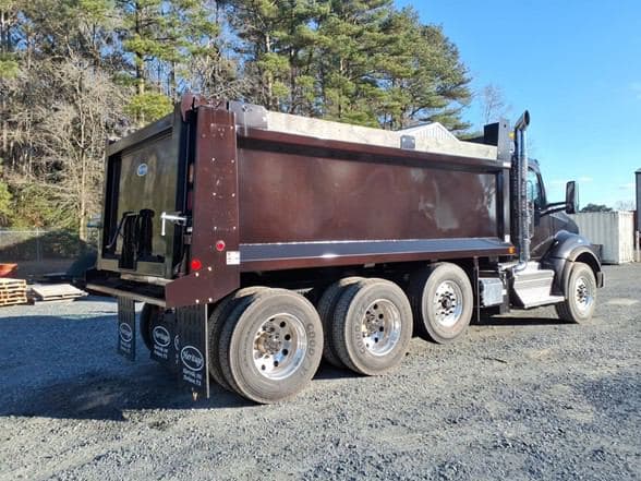 2026 Kenworth T880 image 3