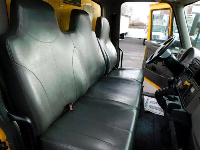 2019 International 4300 image 30