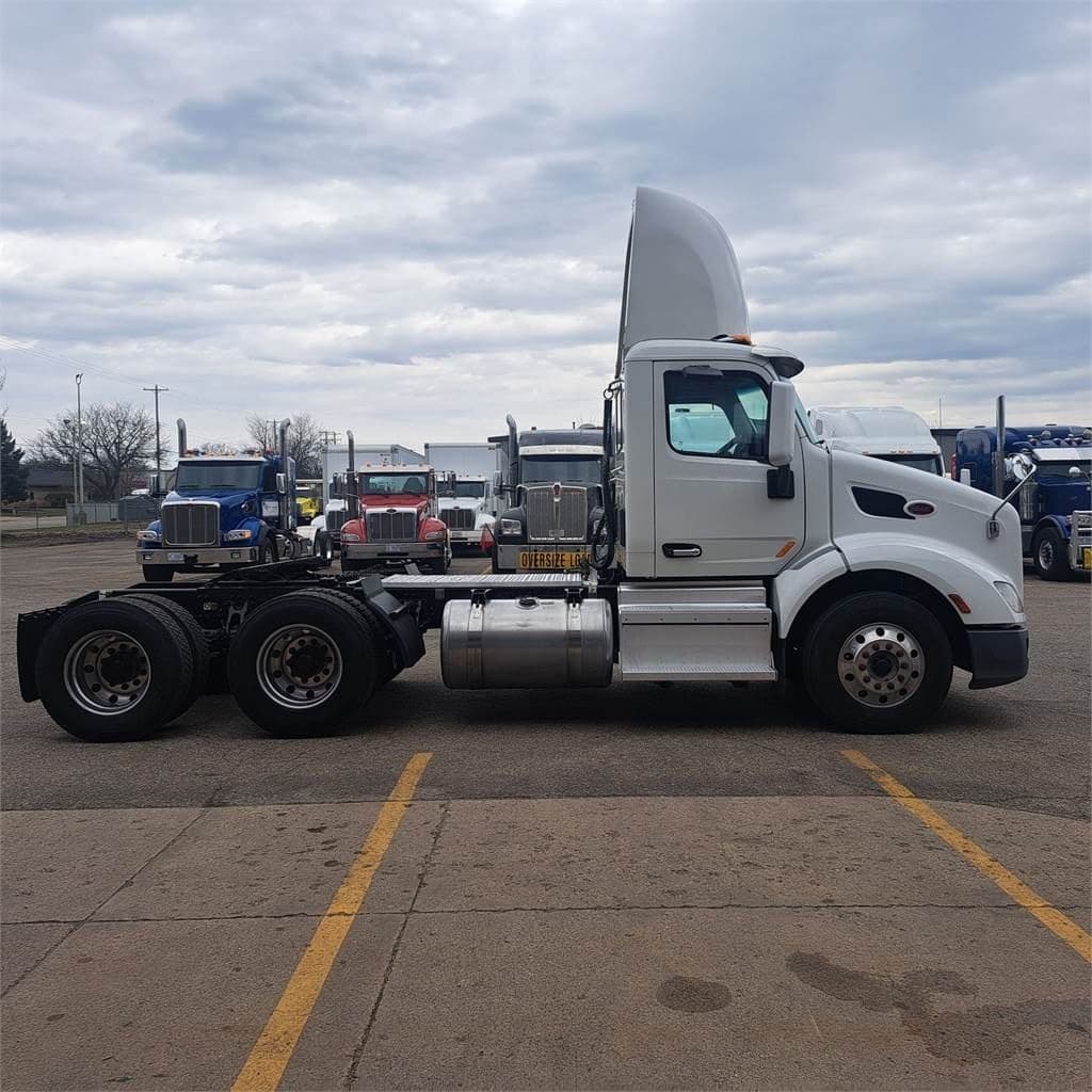 2019 Peterbilt 579 image 6