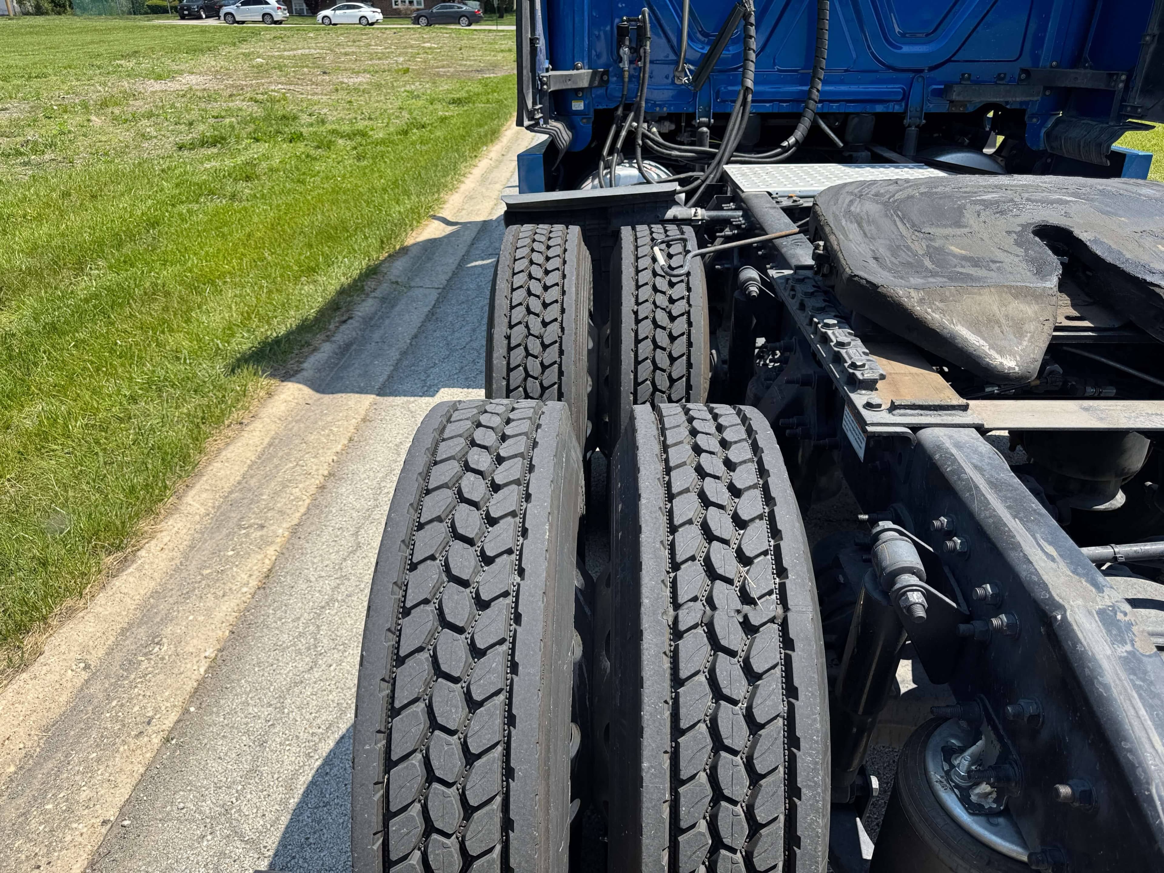 2022 Freightliner Cascadia 126 image 6