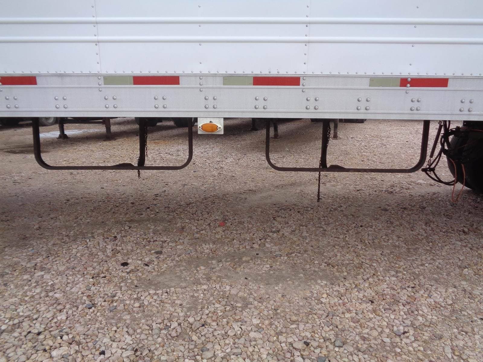 2006 UTILITY 3000R 53 ft Reefer Trailer - Sliding Axle, Swing Door, Thermo King image 9