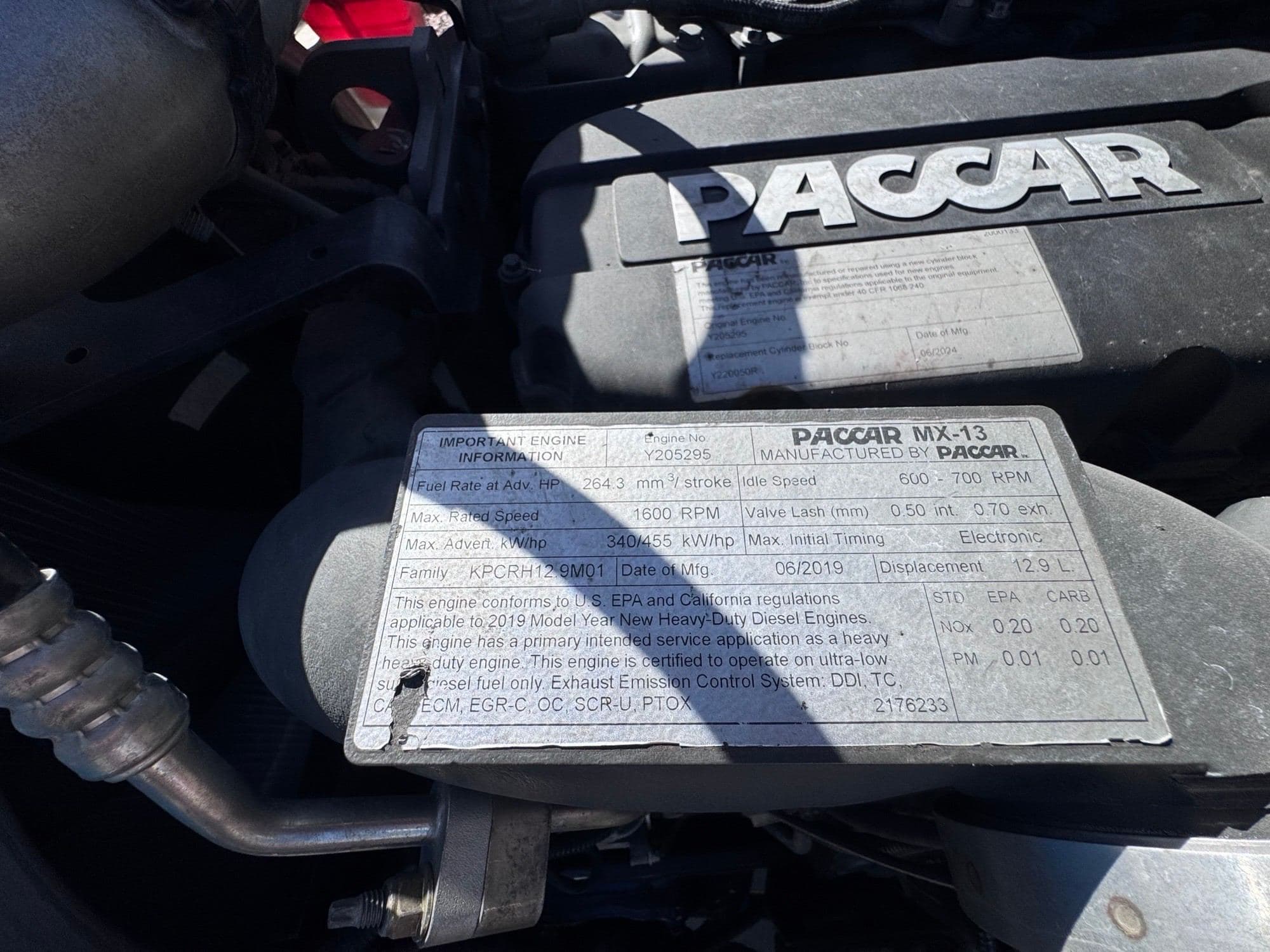 2020 Peterbilt 579 image 17