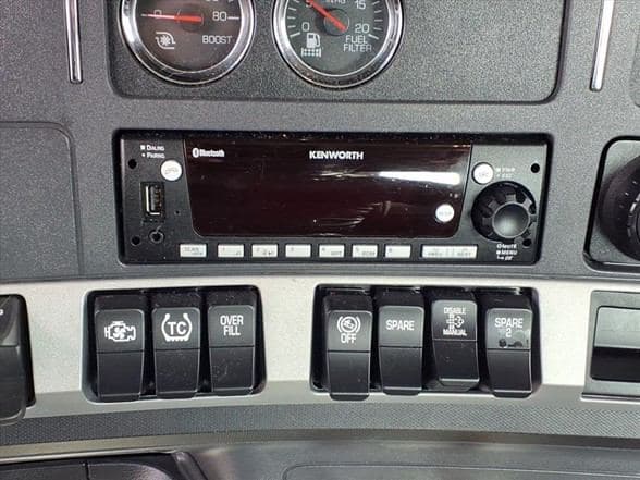 2023 Kenworth T880 image 11