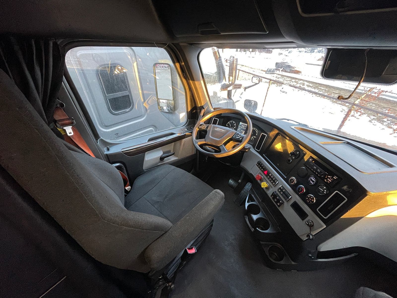 2022 Freightliner Cascadia image 15
