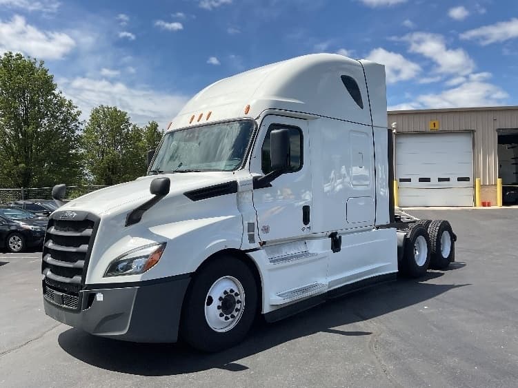 Used 2022 FREIGHTLINER Conventional - Sleeper Truck - CASCADIA 126 image 3