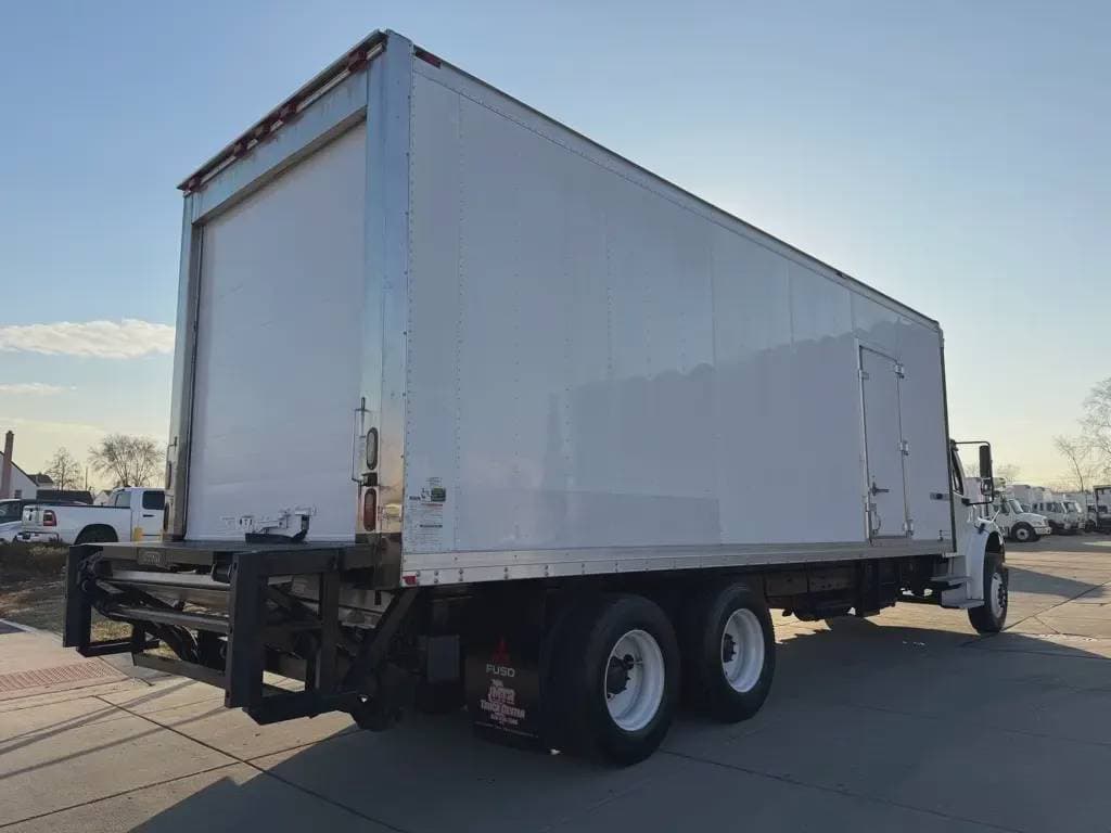Used 2015 FREIGHTLINER Reefer/Refrigerated Truck, Expeditor-Hotshot, Catering Truck - Food Truck - BUSINESS CLASS M2 106  image 7