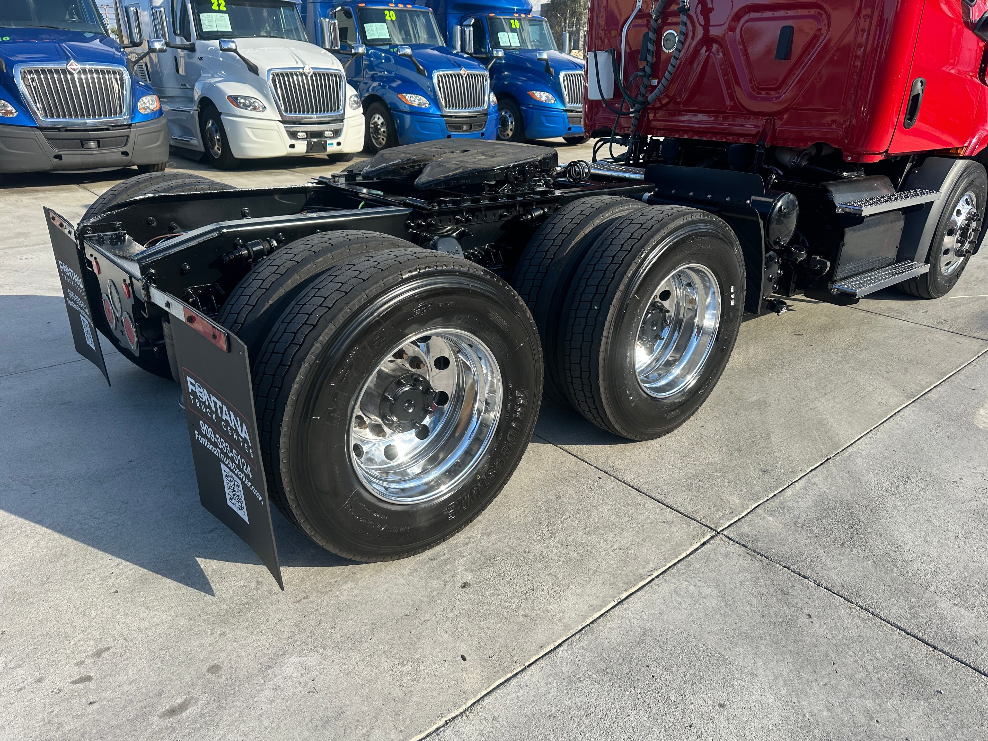 2021 Freightliner Cascadia 116 image 12