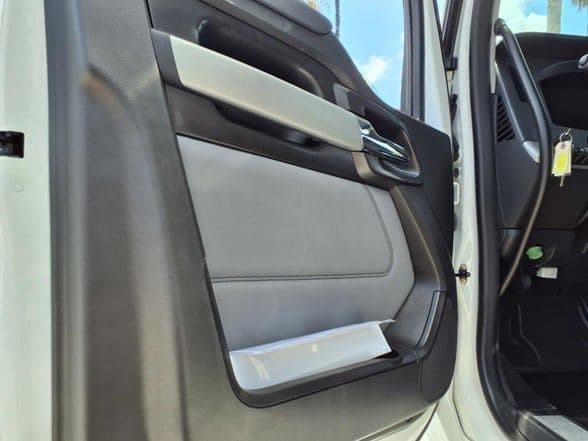 2025 Kenworth T880 image 11