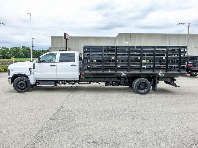 2024 Chevrolet Silverado 4500HD Work Truck 16'6" Stake BEd image 6