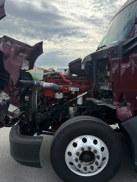 2020 Kenworth T680 image 13