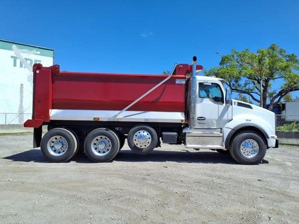 2026 Kenworth T880 image 6