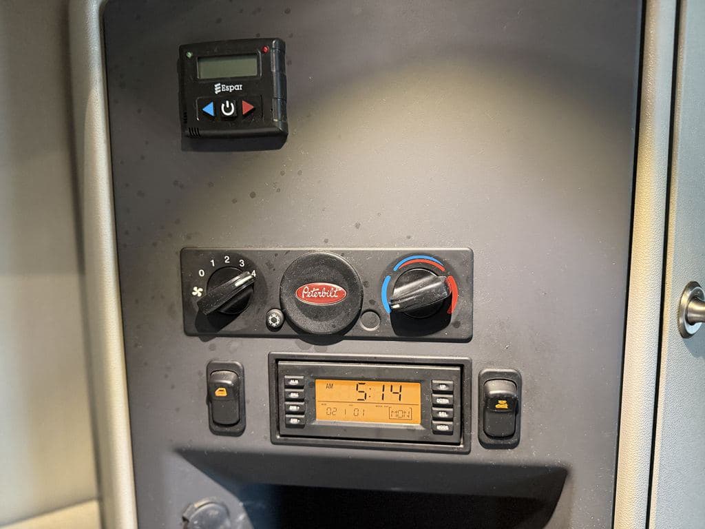 Used 2019 PETERBILT 579 image 26
