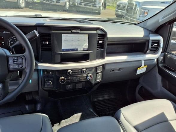 2025 Ford F350 image 10