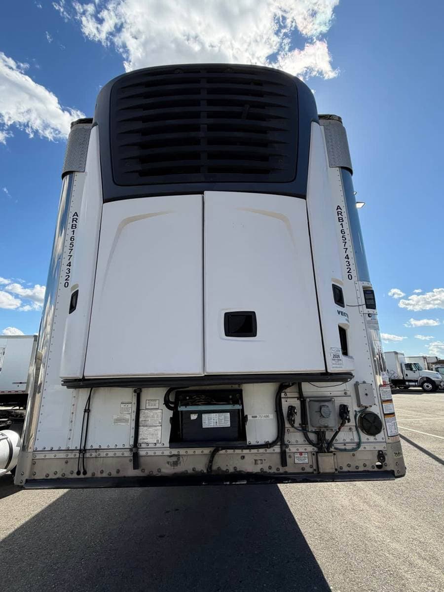 2018 Great Dane 48 ft Reefer Trailer - Roll up Door image 2
