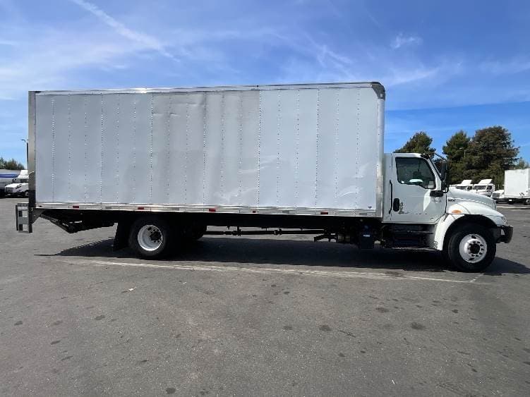 2022 International MV607 Box Truck - 220HP, 6 Speed Automatic, Roll up Door image 15