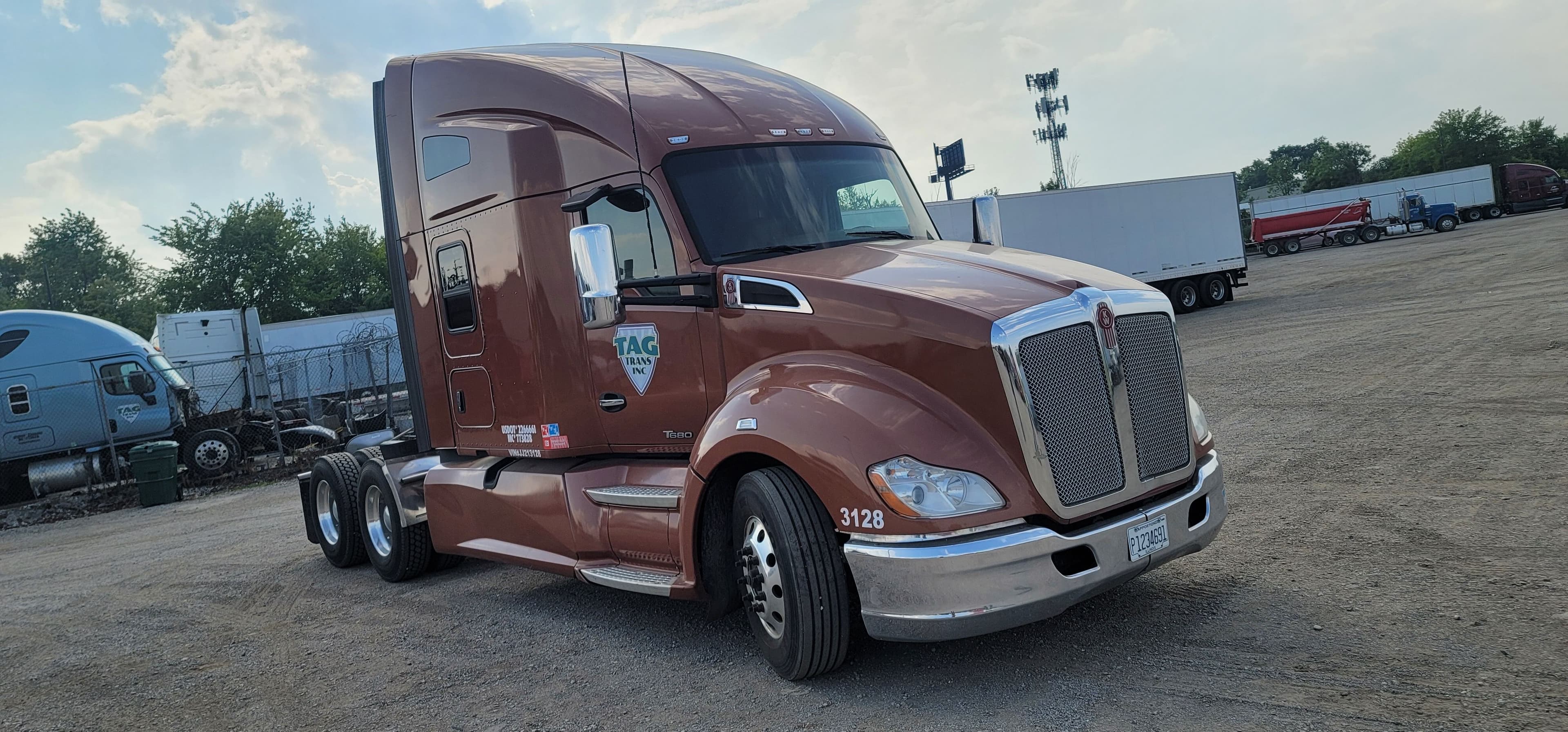 2018 Kenworth T680 image 3