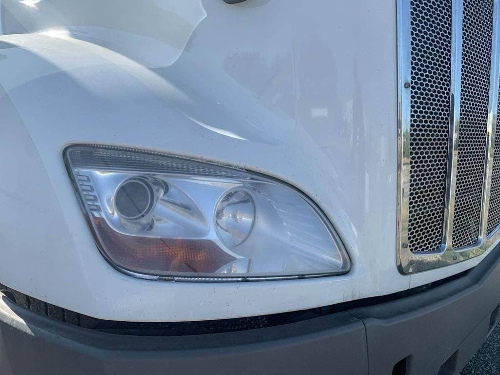 2019 Peterbilt 579 image 6