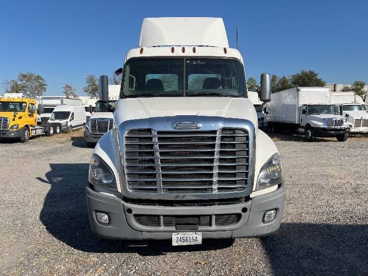 2018 Freightliner Cascadia image 9