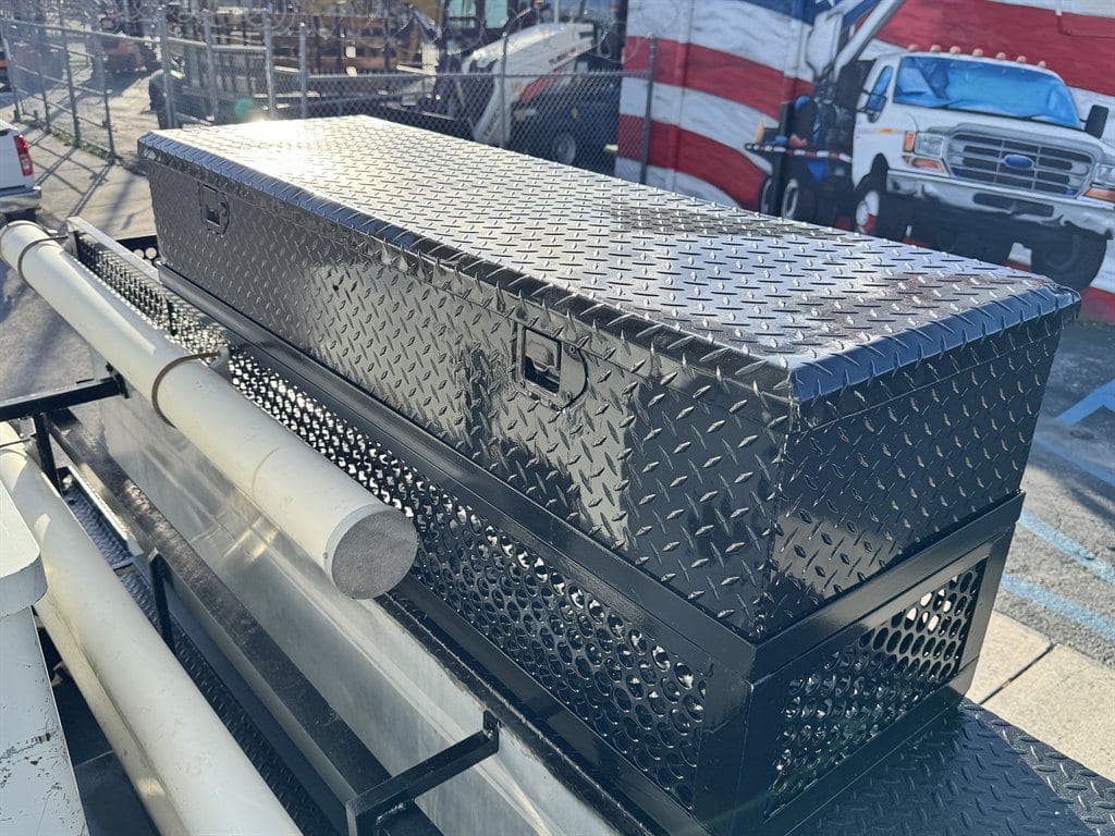2015 Freightliner M2 106 image 23