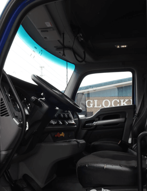 2020 Kenworth T680 image 8
