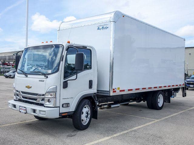 2025 Chevrolet 4500 HG LCF Gas Work Truck 176" Wheelbase Cab Chassis image 7