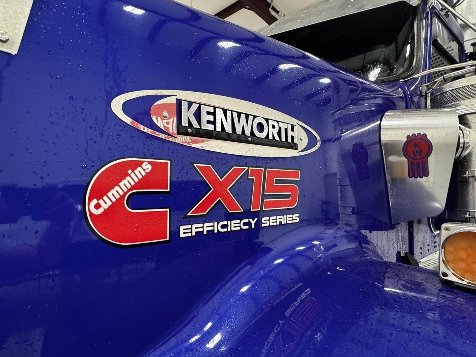 2022 Kenworth W9 Series image 7