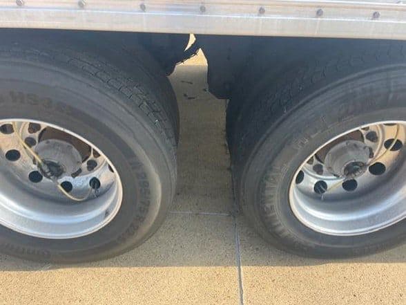 2022 Utility 3000R image 7