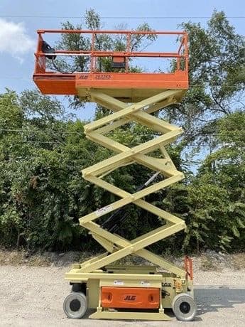 2017 JLG 2632ES image 4