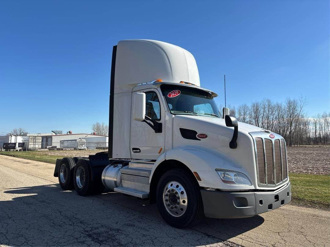 2020 Peterbilt 579 image 6