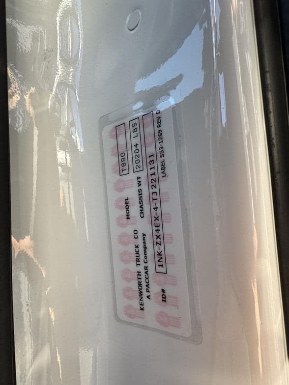 2026 Kenworth T880 image 20