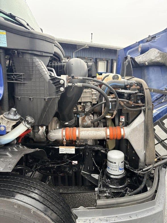 2021 FREIGHTLINER CASCADIA 116 TNF111244 Web image 6