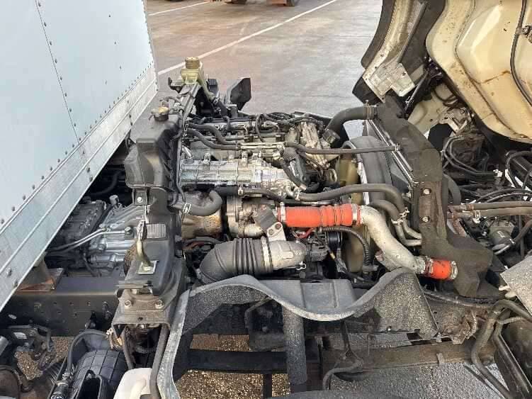 2017 MITSUBISHI FUSO FEC72S image 16