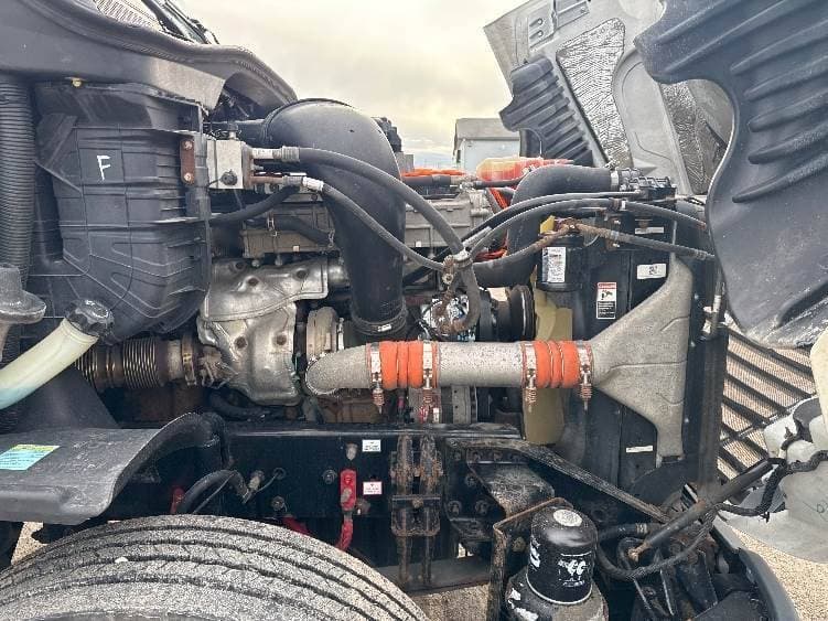 2018 Freightliner Cascadia image 3