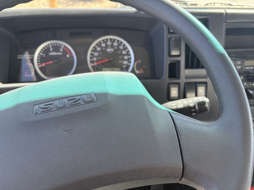 Used 2016 ISUZU NPR-HD image 11