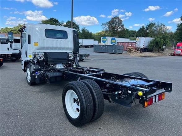 2024 Isuzu 3500 image 6