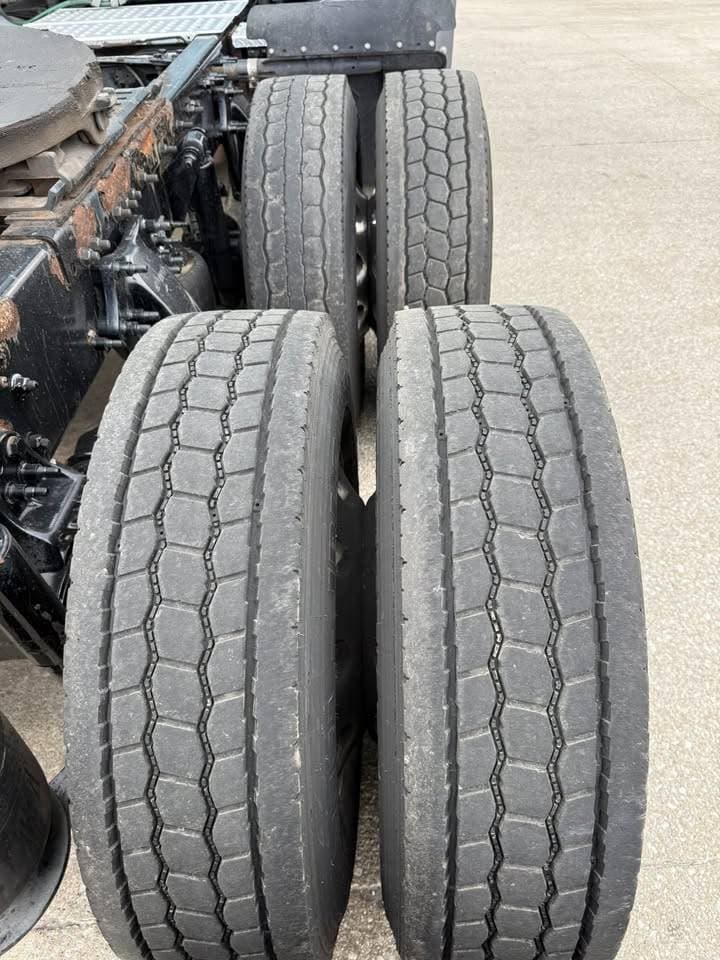 2020 Freightliner Cascadia image 6