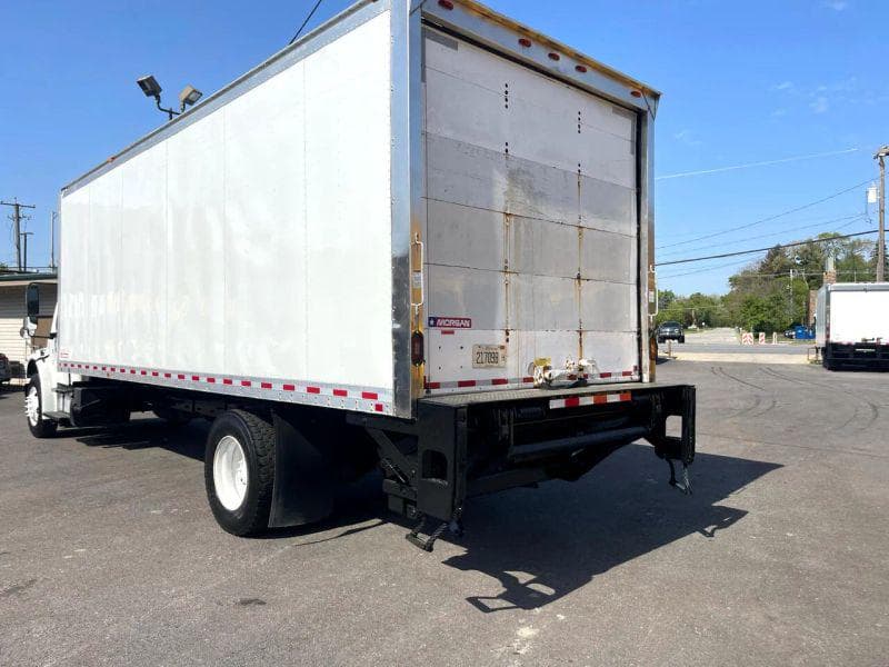 2018 Freightliner Cascadia 125 image 4