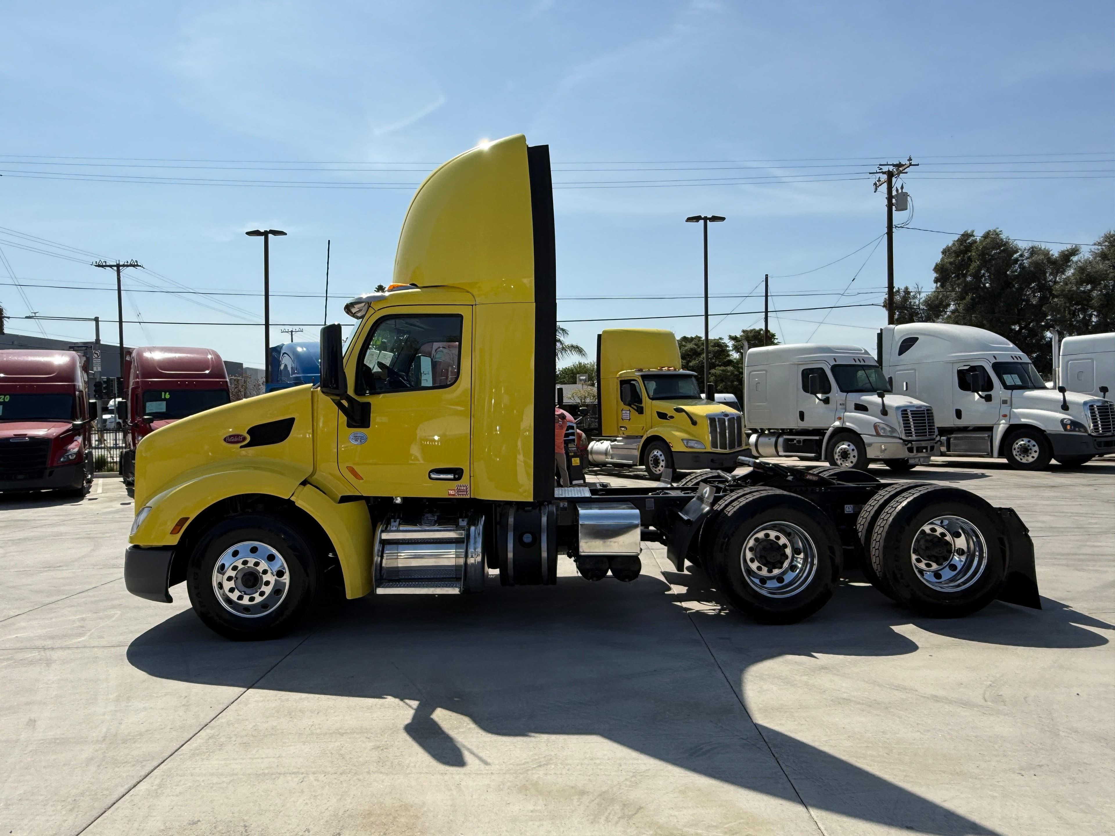 2021 Peterbilt 579 image 5