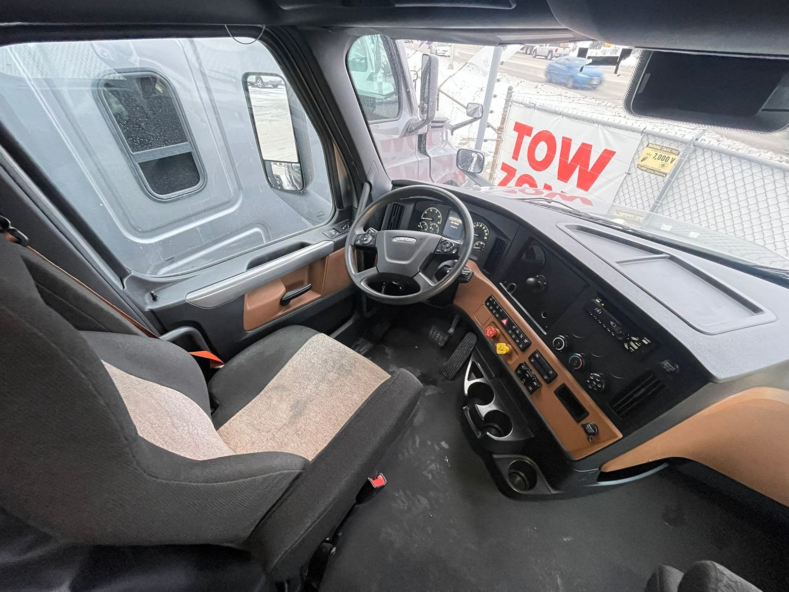 2022 Freightliner Cascadia image 15