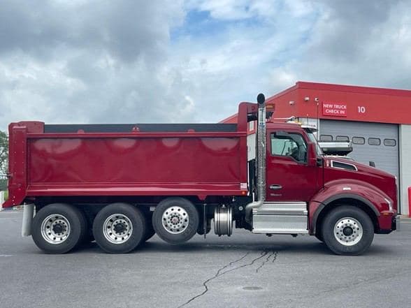 2025 Kenworth T880 image 11