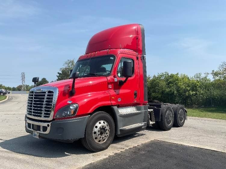 2018 Freightliner Cascadia image 1