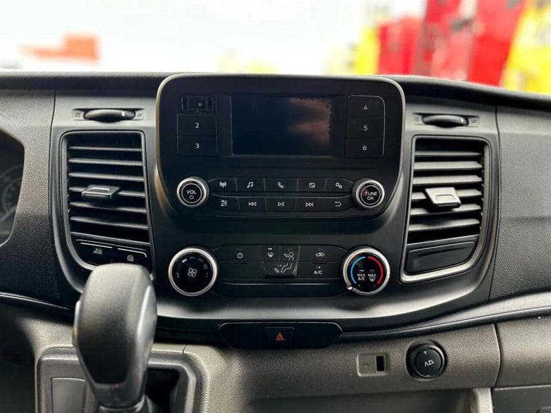 2020 Ford CF8000 image 14