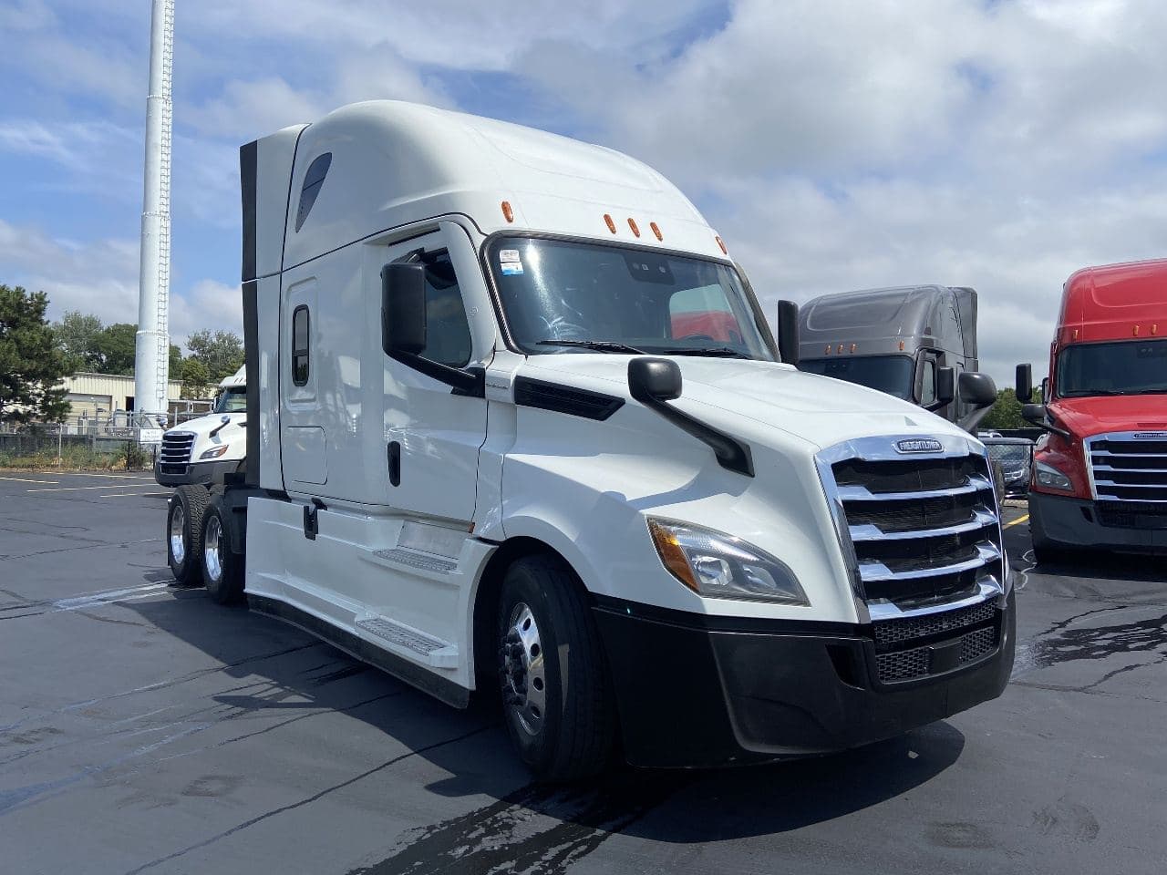 2020 Freightliner Cascadia image 3