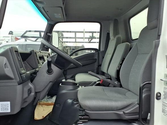 2024 Isuzu 3500 image 17