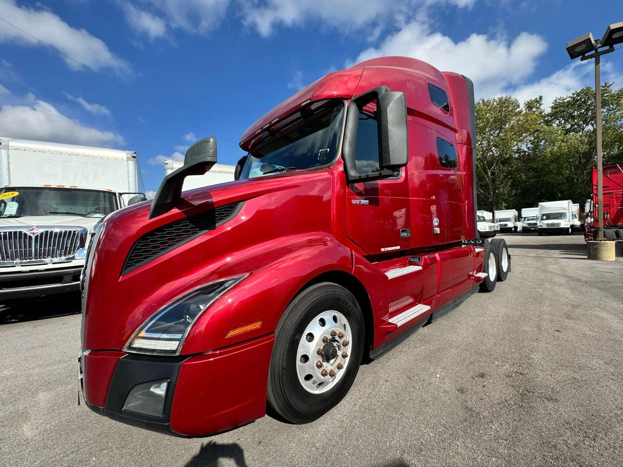 2021 Volvo VNL image 5